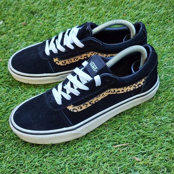 VANS OLD SKOOL - Women's Sneakers - SIZE 7.5 - Picture 3 of 9